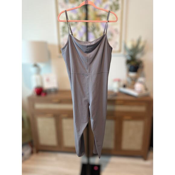 Old Navy Active Ribbed PowerSoft 7/8 Cami Bodysuit Sporty Gray Womens Size XXL - Picture 6 of 10